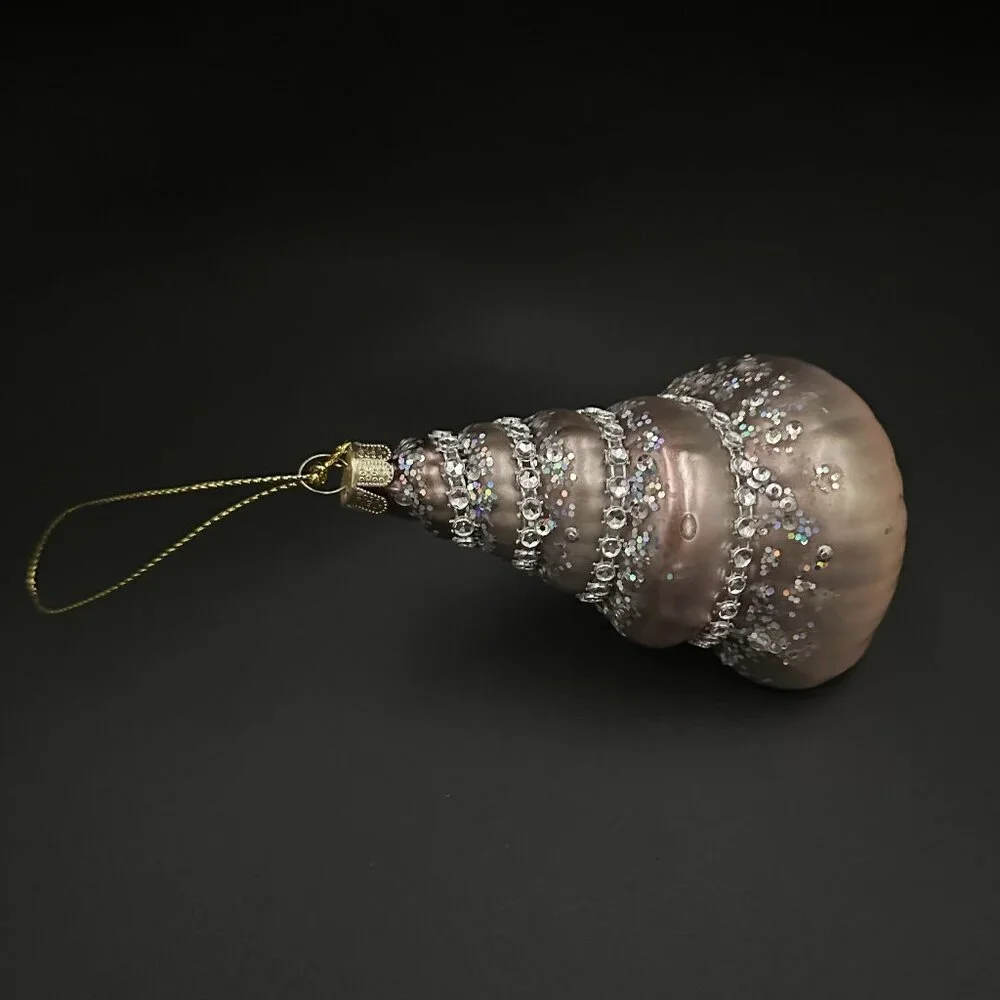 ✨ Wilford & Lee Home Accents Glass Shell Ornament – Elegant Coastal Decor ✨